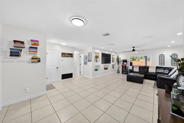 7434 SW 129th Ct, Miami, FL 33183