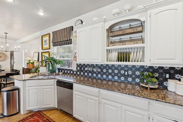 2520 Antelope Trail, Edmond, OK 73012