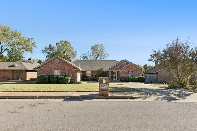 2520 Antelope Trail, Edmond, OK 73012
