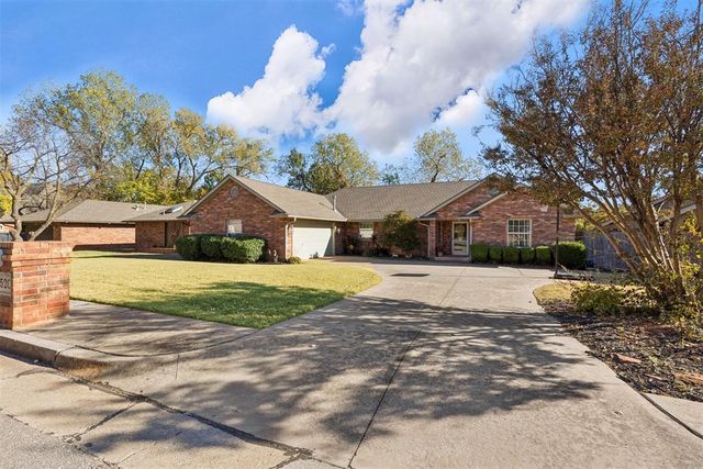 2520 Antelope Trail, Edmond, OK 73012