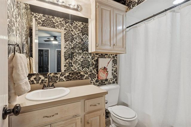 2520 Antelope Trail, Edmond, OK 73012