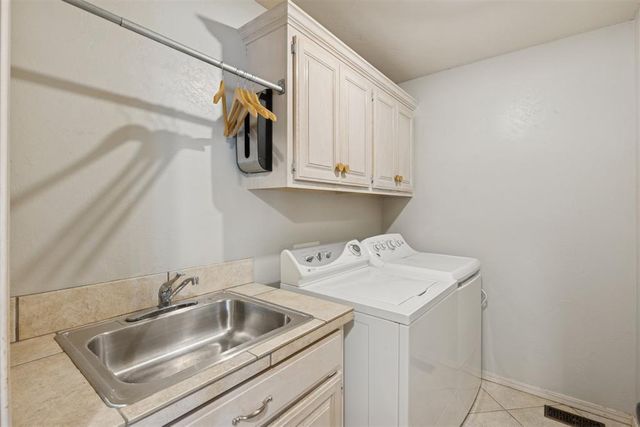 2520 Antelope Trail, Edmond, OK 73012