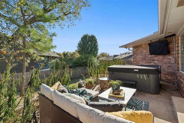 2520 Antelope Trail, Edmond, OK 73012