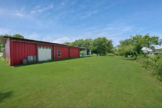 16360 University Drive, Forney, TX 75126