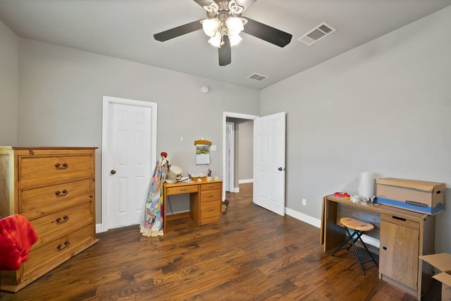 16360 University Drive, Forney, TX 75126