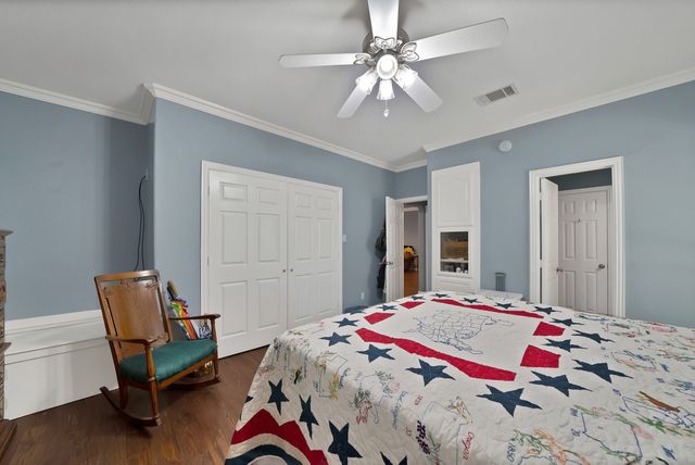 16360 University Drive, Forney, TX 75126