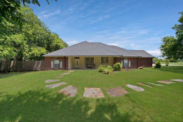 16360 University Drive, Forney, TX 75126