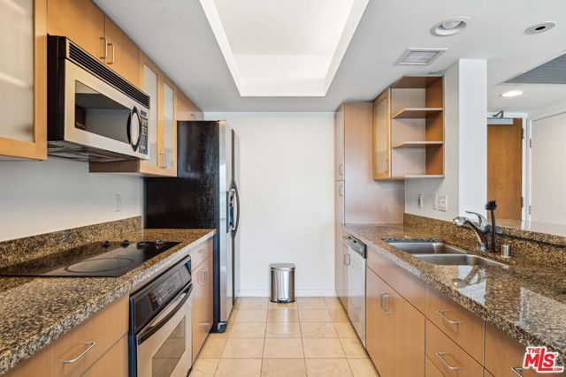 13700 MARINA POINTE Drive 1206, Marina Del Rey, CA 90292