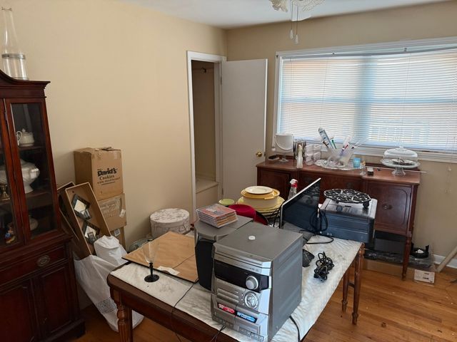 8114 S Anthony Avenue, Chicago, IL 60617