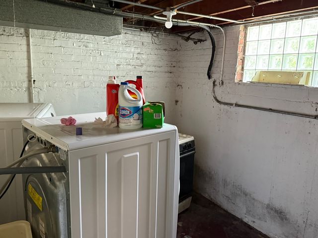 8114 S Anthony Avenue, Chicago, IL 60617