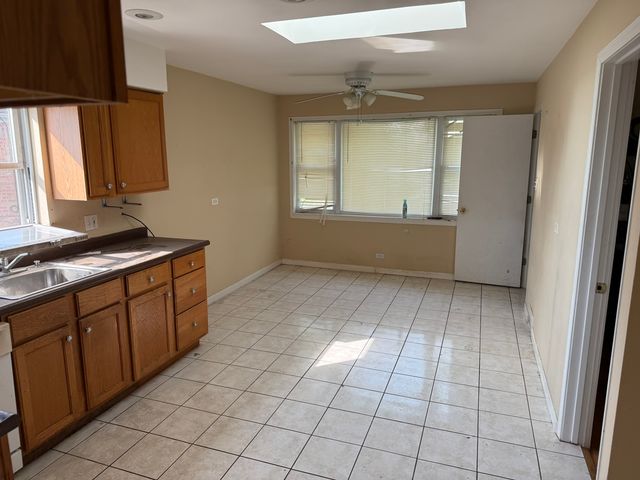 8114 S Anthony Avenue, Chicago, IL 60617