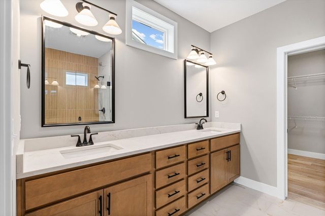 3902 Bay Circle, Champaign, IL 61822