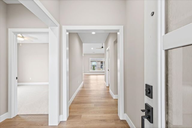 3902 Bay Circle, Champaign, IL 61822