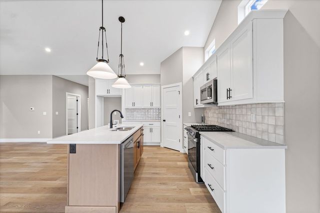 3902 Bay Circle, Champaign, IL 61822