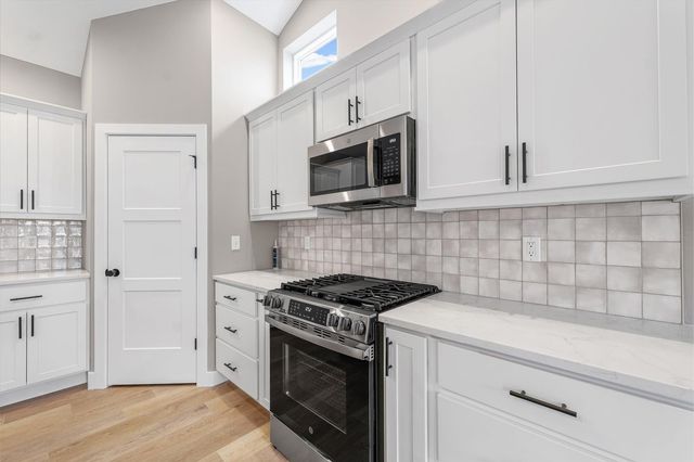 3902 Bay Circle, Champaign, IL 61822