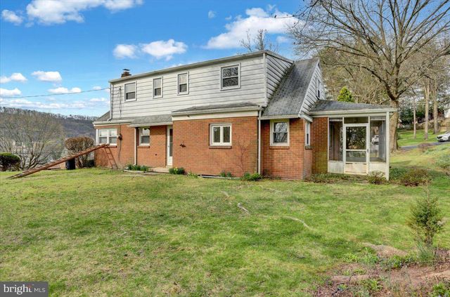 74 HICKORY ST, Schuylkill Haven, PA 17972