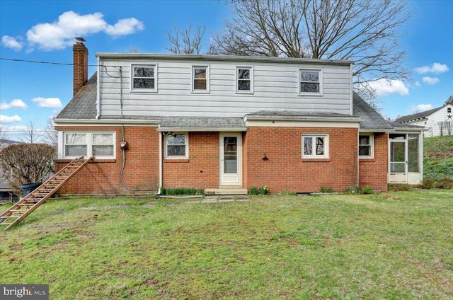 74 HICKORY ST, Schuylkill Haven, PA 17972