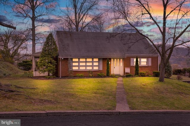 74 HICKORY ST, Schuylkill Haven, PA 17972