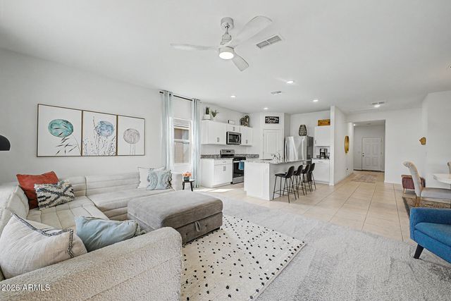 5631 W MOODY Trail, Laveen, AZ 85339