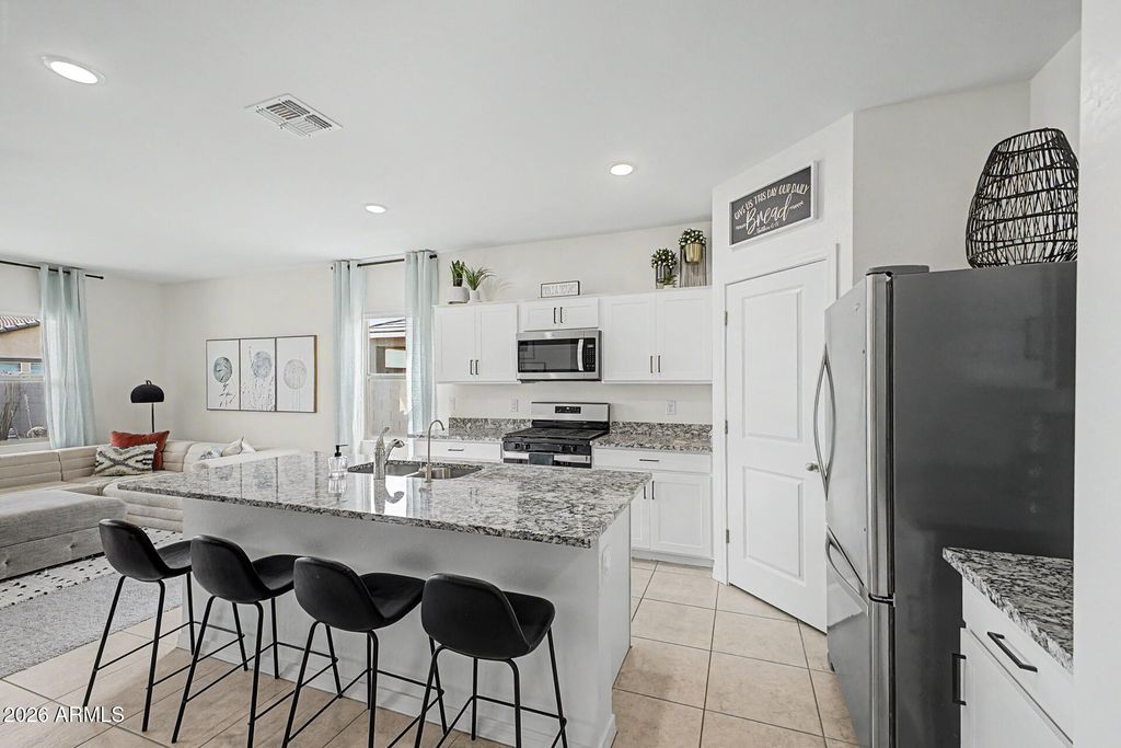 5631 W MOODY Trail, Laveen, AZ 85339