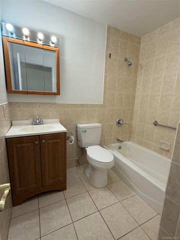 44 Athens, West Babylon, NY 11704