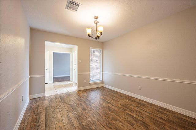 2010 Victoria Court, League City, TX 77573