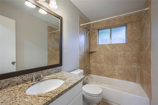 2010 Victoria Court, League City, TX 77573