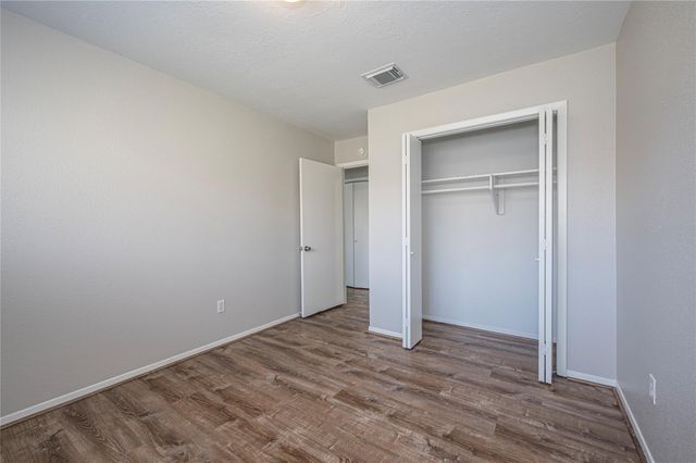 2010 Victoria Court, League City, TX 77573