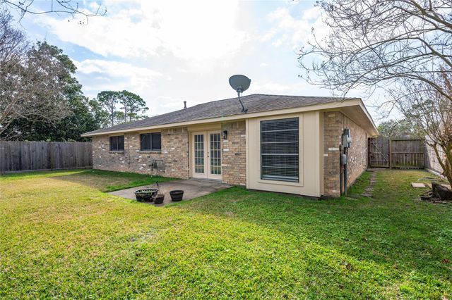 2010 Victoria Court, League City, TX 77573