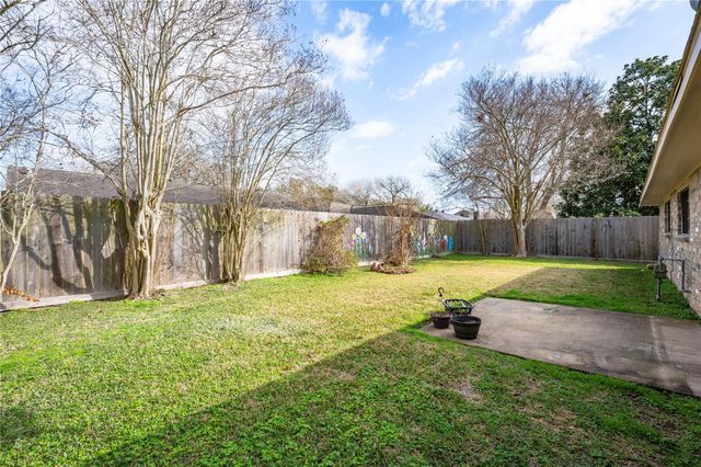 2010 Victoria Court, League City, TX 77573