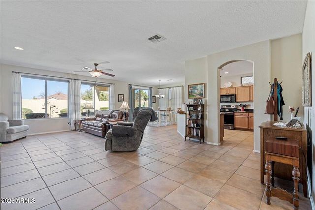 2124 E OAKLAND Street, Chandler, AZ 85225