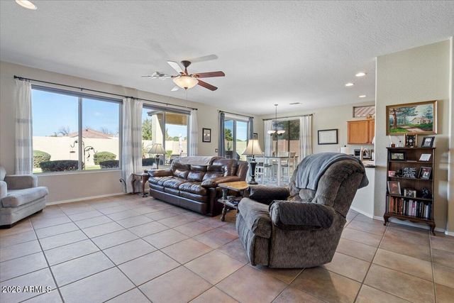 2124 E OAKLAND Street, Chandler, AZ 85225