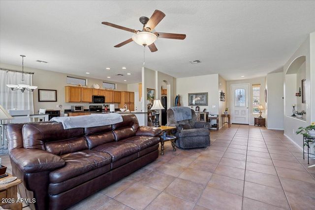 2124 E OAKLAND Street, Chandler, AZ 85225