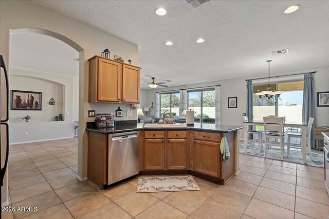 2124 E OAKLAND Street, Chandler, AZ 85225