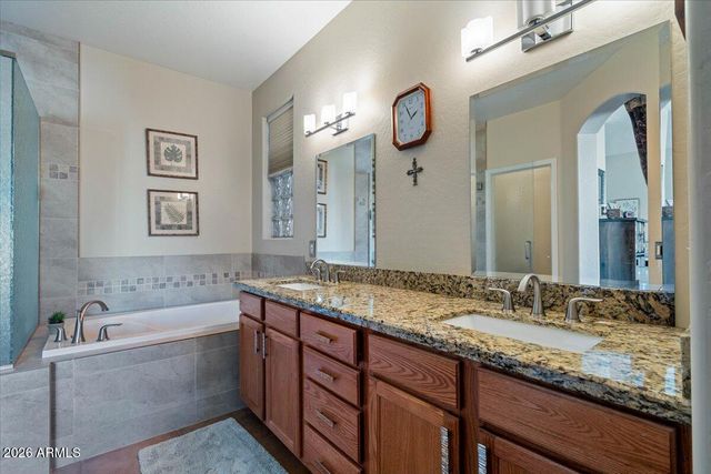 2124 E OAKLAND Street, Chandler, AZ 85225