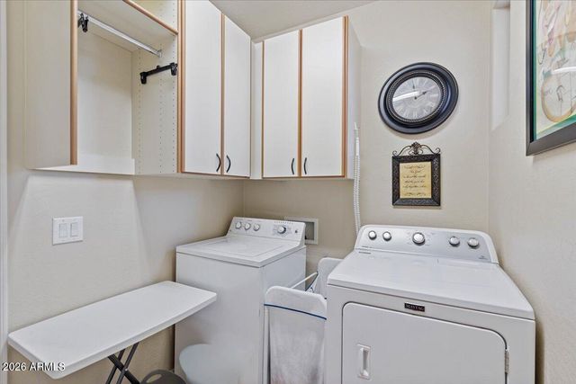 2124 E OAKLAND Street, Chandler, AZ 85225