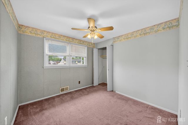 95 Pine Street, Iselin, NJ 08830