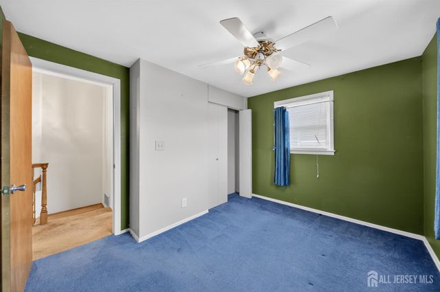 95 Pine Street, Iselin, NJ 08830