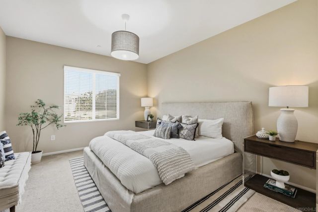 10782 New Grove Trail 82, San Diego, CA 92130