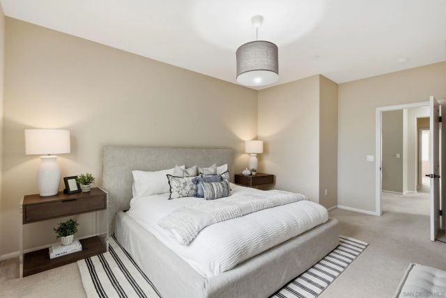 10782 New Grove Trail 82, San Diego, CA 92130