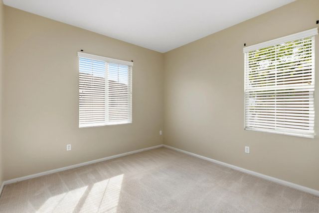 10782 New Grove Trail 82, San Diego, CA 92130