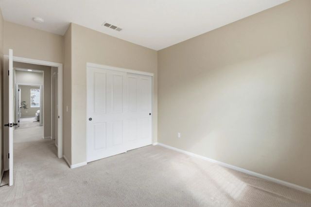 10782 New Grove Trail 82, San Diego, CA 92130