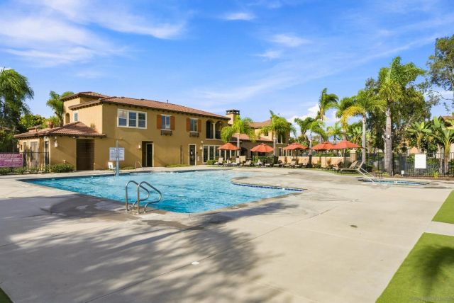 10782 New Grove Trail 82, San Diego, CA 92130