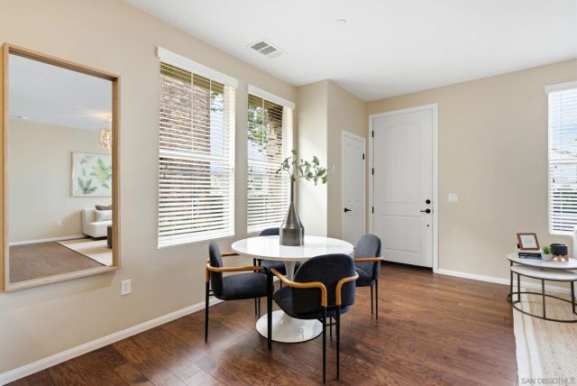 10782 New Grove Trail 82, San Diego, CA 92130