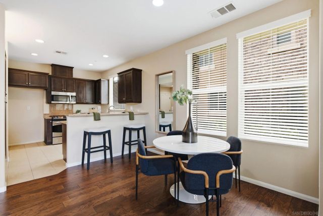 10782 New Grove Trail 82, San Diego, CA 92130