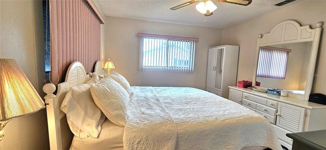 10957 SW 79TH TERRACE, Ocala, FL 34476