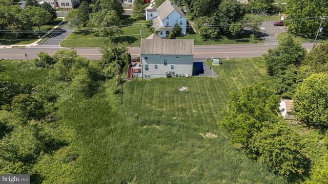 4051 HECKLER RD, Collegeville, PA 19426