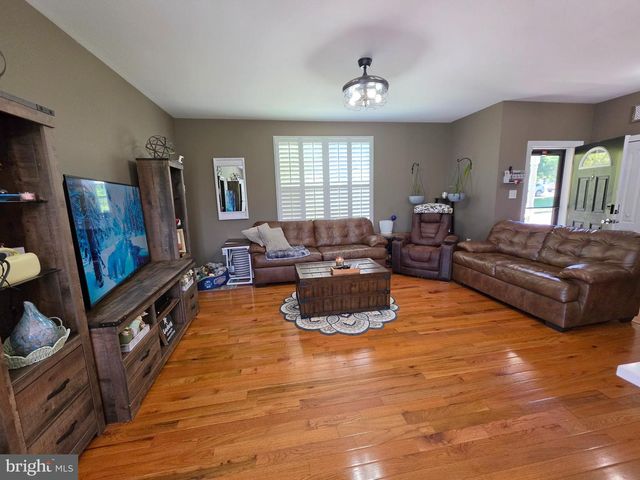 4051 HECKLER RD, Collegeville, PA 19426