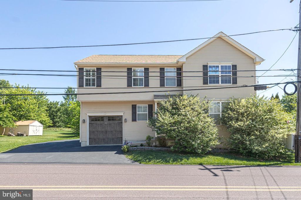 4051 HECKLER RD, Collegeville, PA 19426