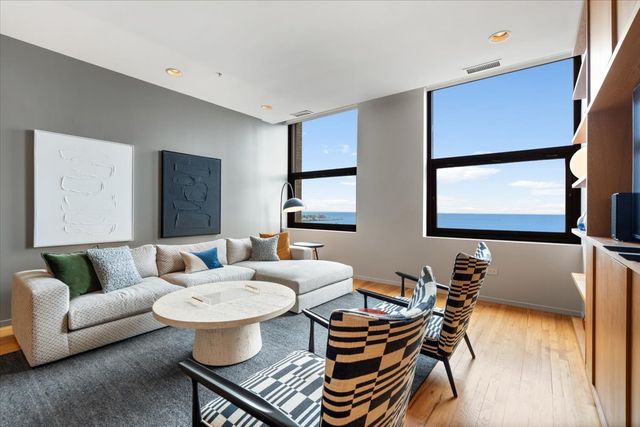 330 S Michigan Avenue 1807, Chicago, IL 60604